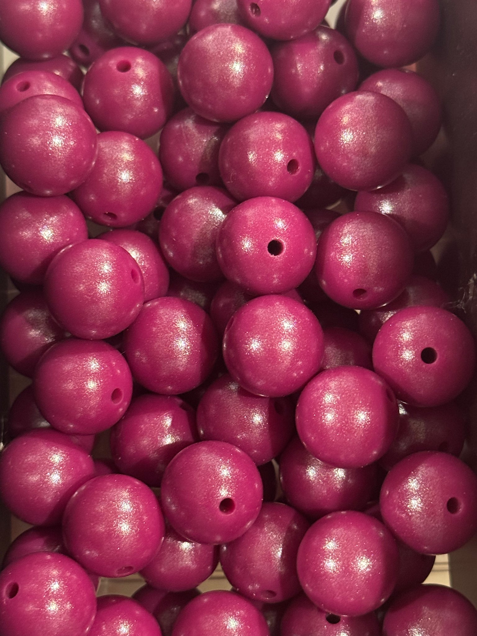 15mm Silicone Shine Beads - Berry